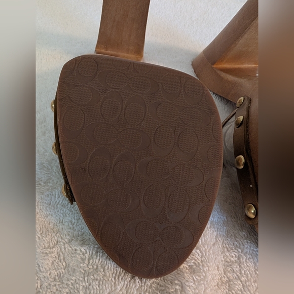 Coach Cagney Clear Bronze Gold Wooden Sz.7.5 Platform Slip-On Heels - Picture 8 of 13